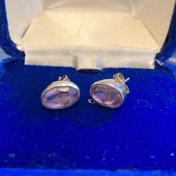 Vintage Shiptonia England Sterling Silver & Amethyst Pierced Earrings - Picture 1 of 6